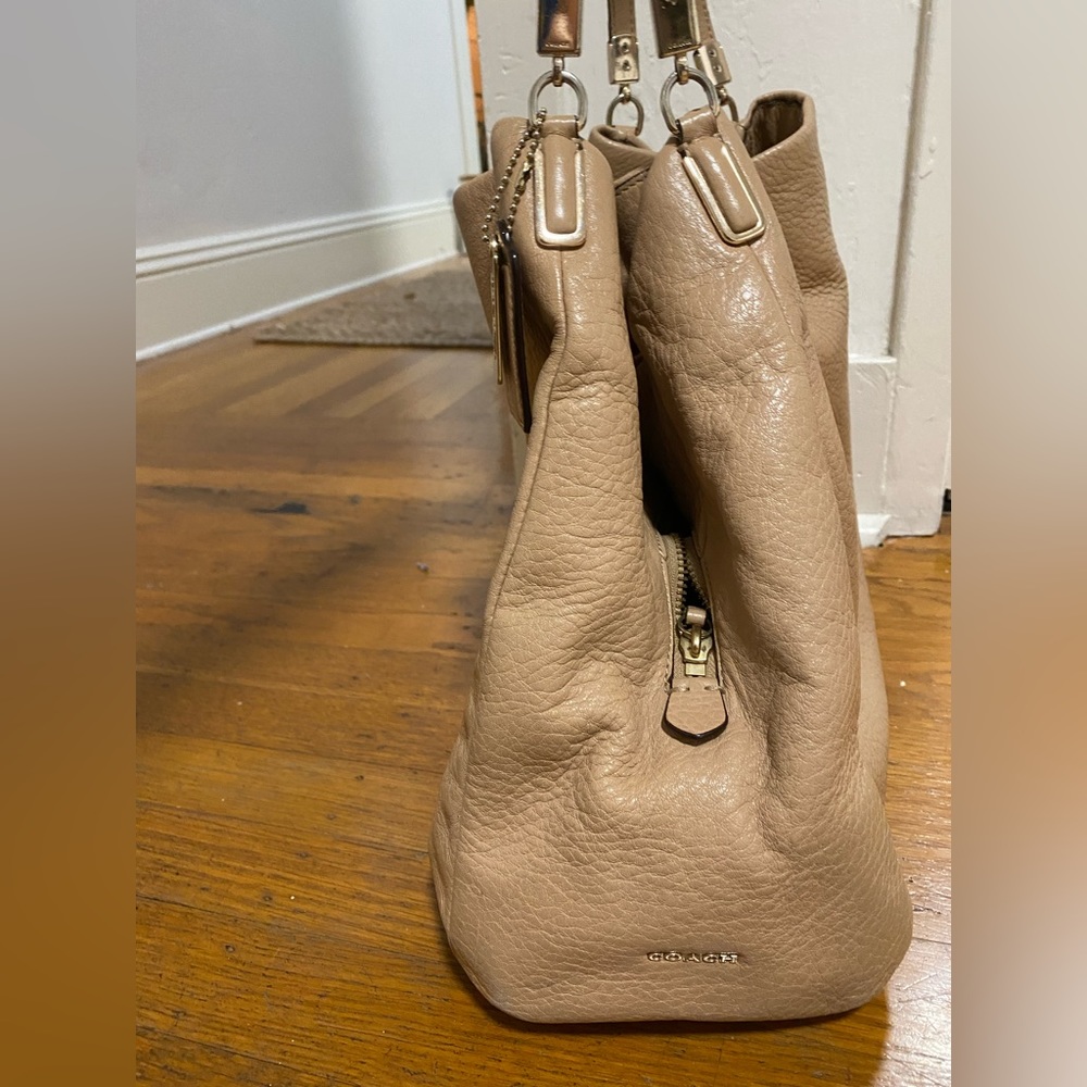 Coach Purse - Picture 10 of 12